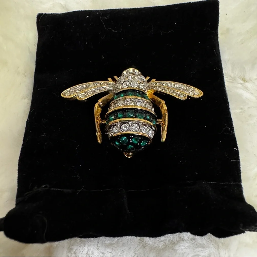 Joan Rivers Collection Gold Tone Clear and Green Bee Brooch Pin Rhinestones NWOT